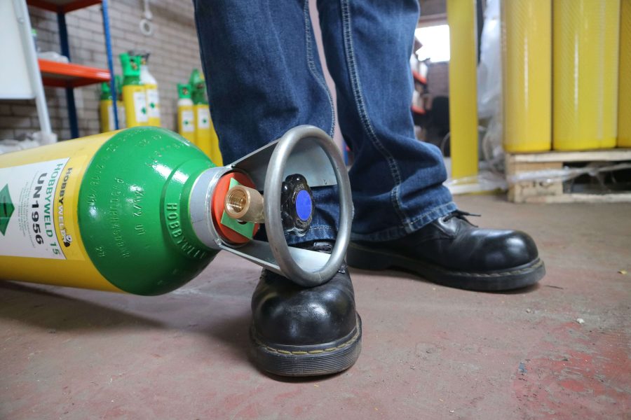 Hobbyweld Blog PPE for Handling and Transporting Cylinders